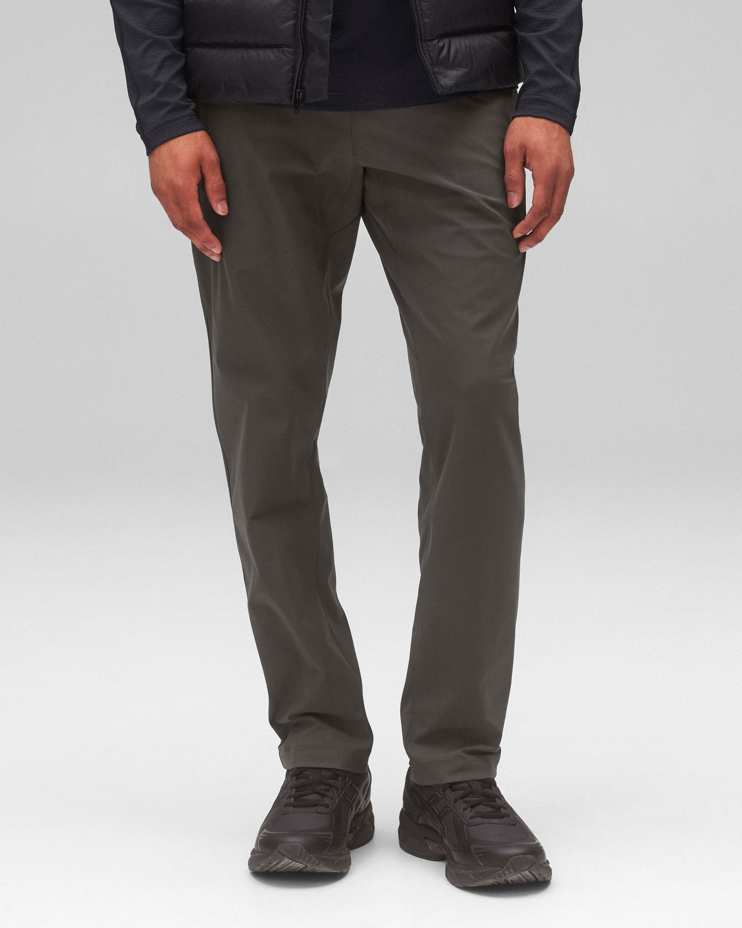 Stretch Warp Knit Coach's Slim Pant - Vault