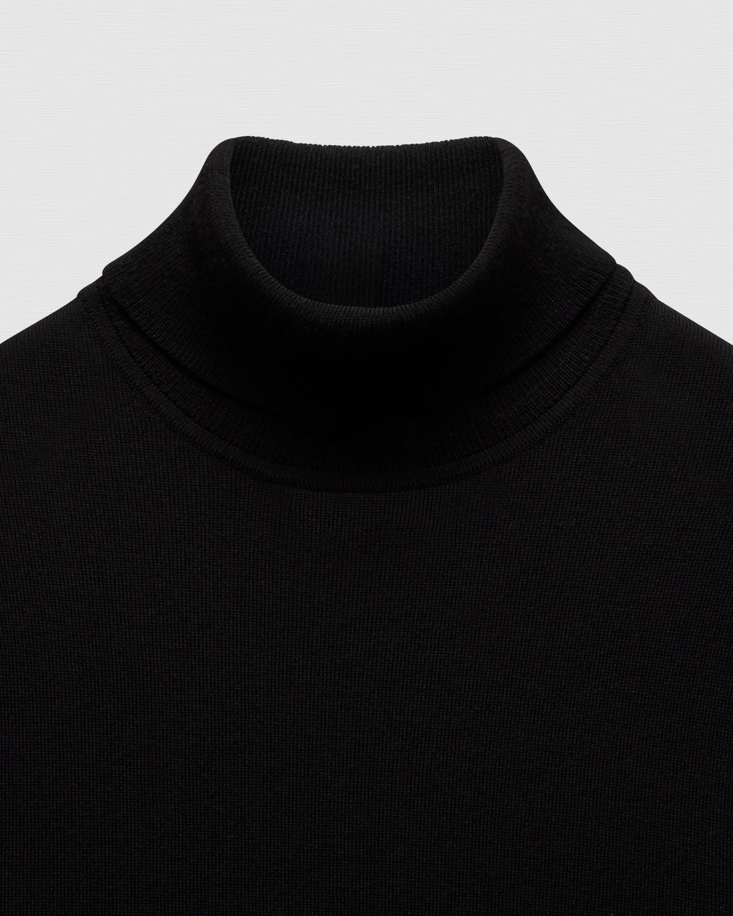 Lightweight Merino Harry Roll Neck