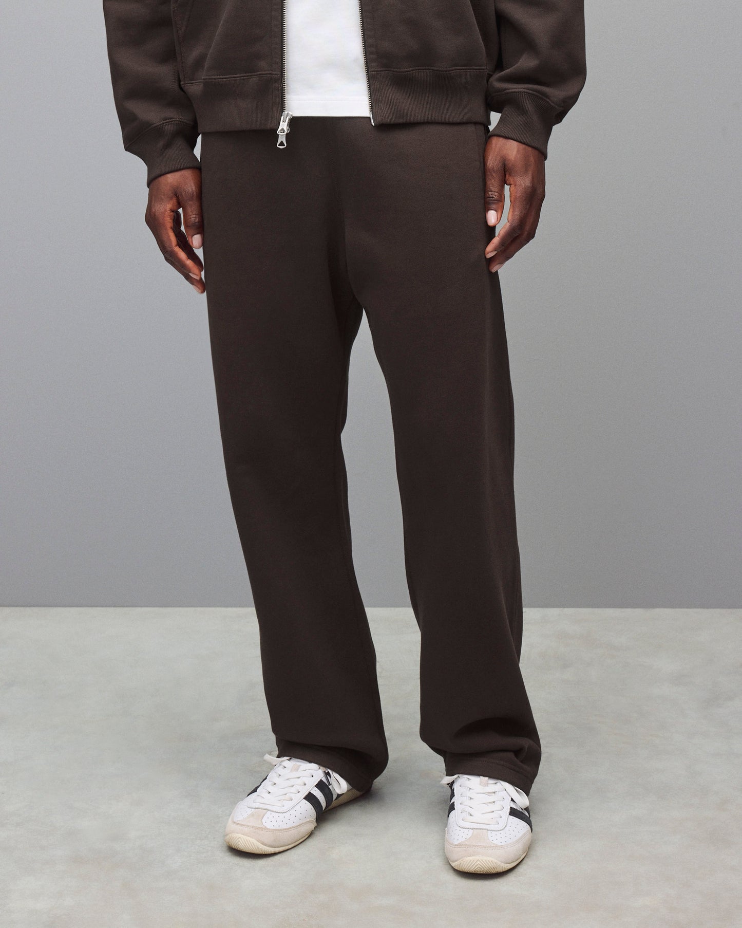 Brushed Fleece Straight Leg Standard Sweatpant