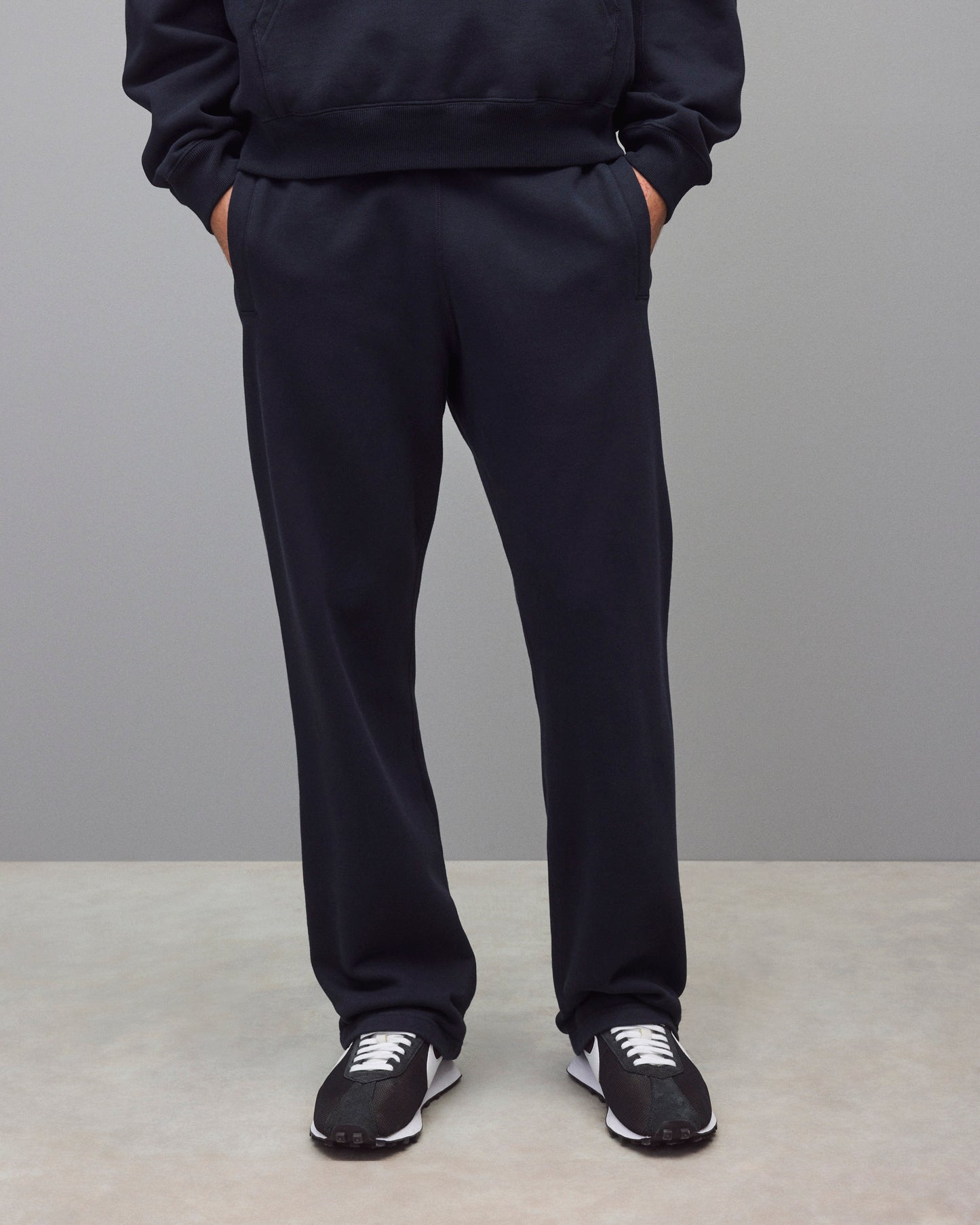 Brushed Fleece Straight Leg Standard Sweatpant
