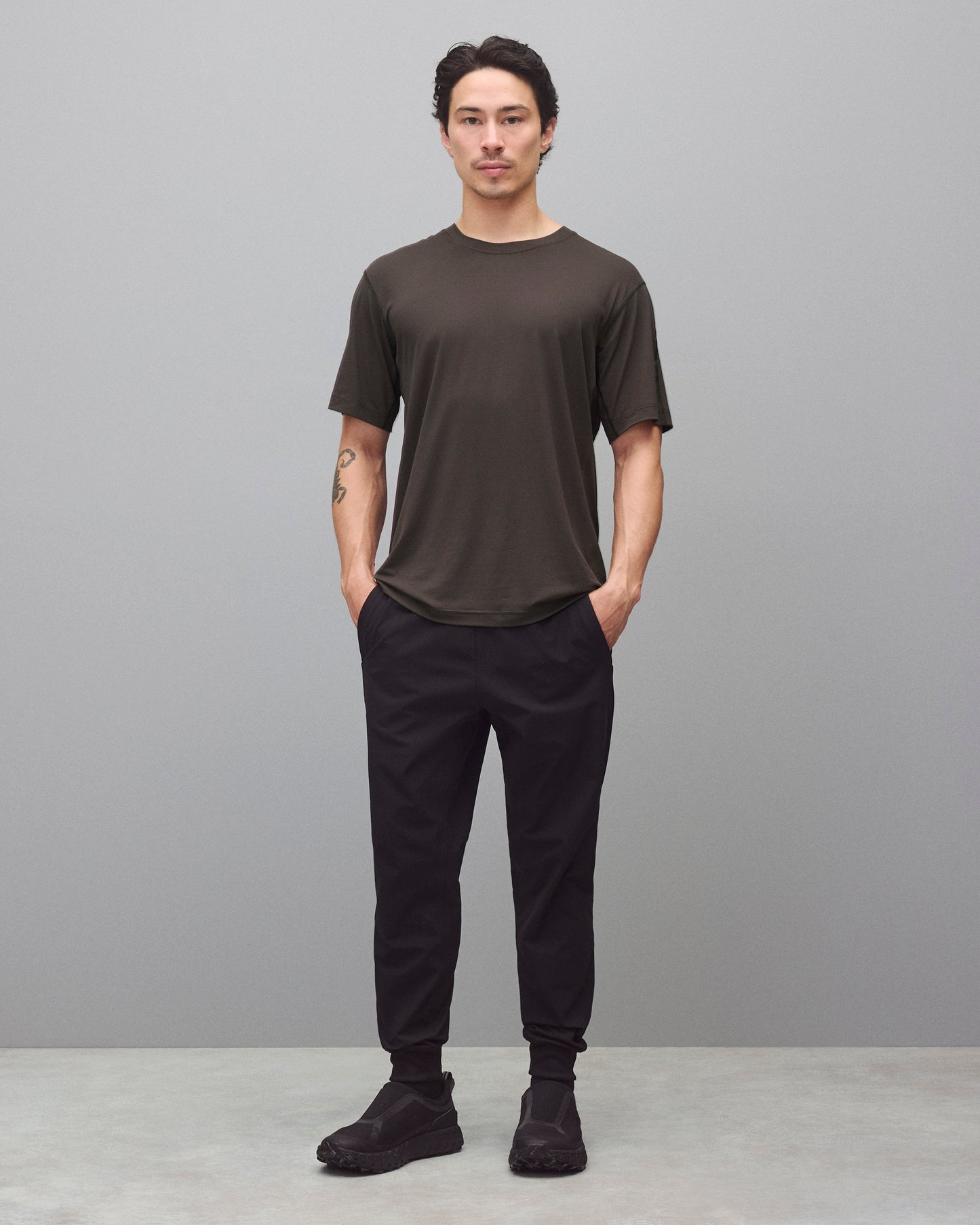 Stretch Warp Knit Coach's Slim Jogger Shorter
