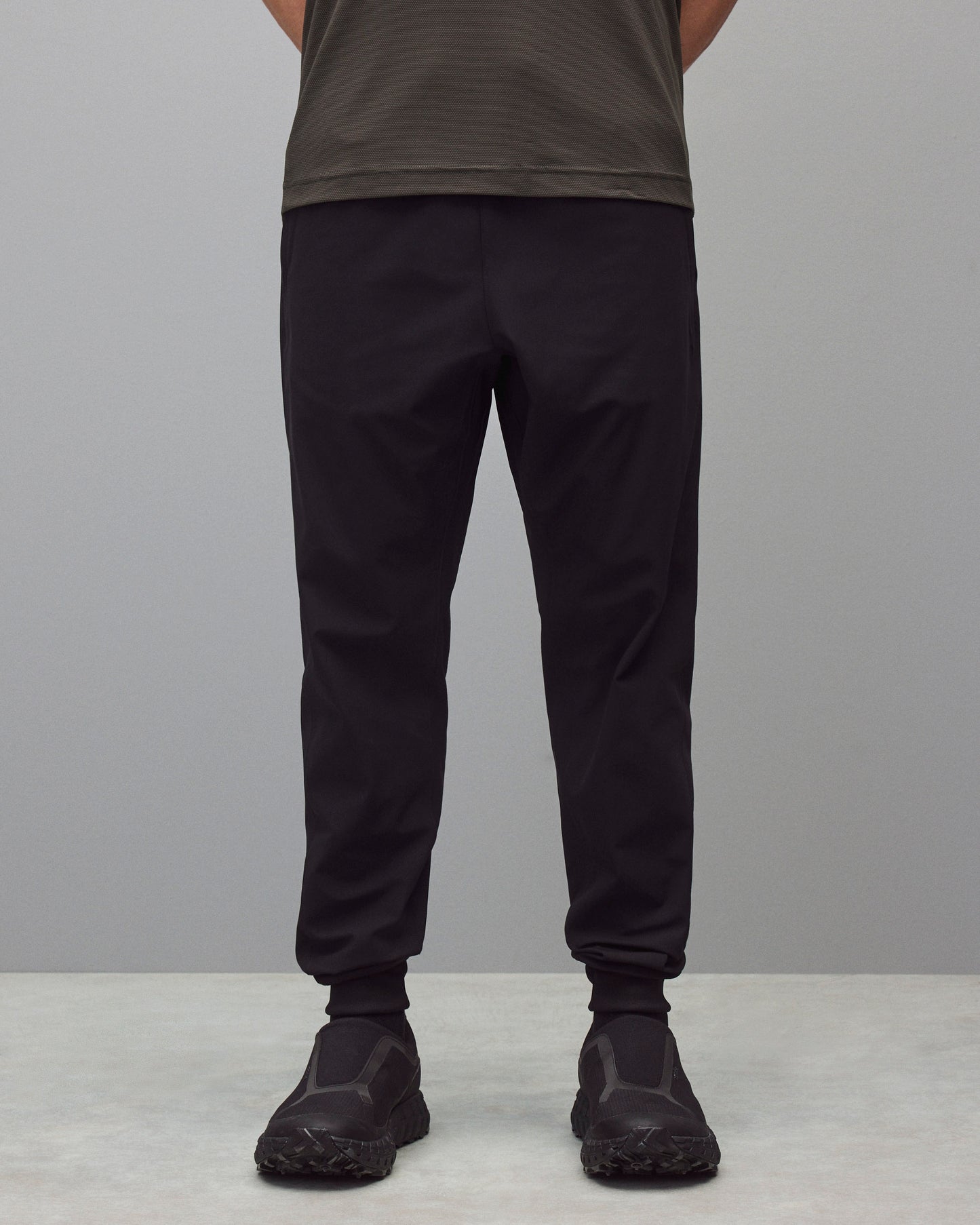 Stretch Warp Knit Coach's Slim Jogger Shorter