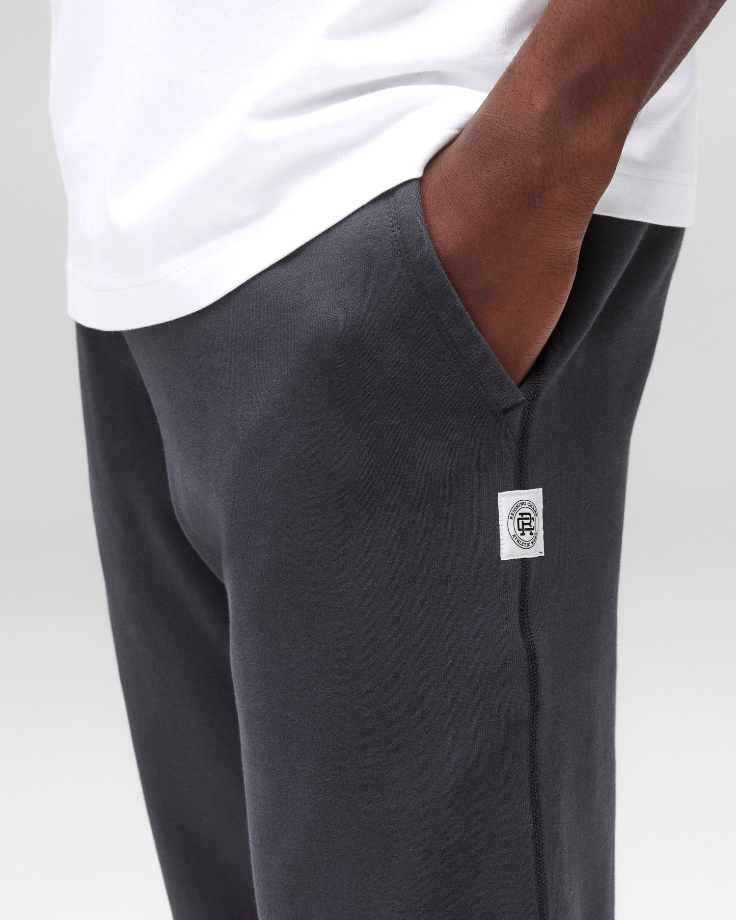 Midweight Terry Slim Sweatpant