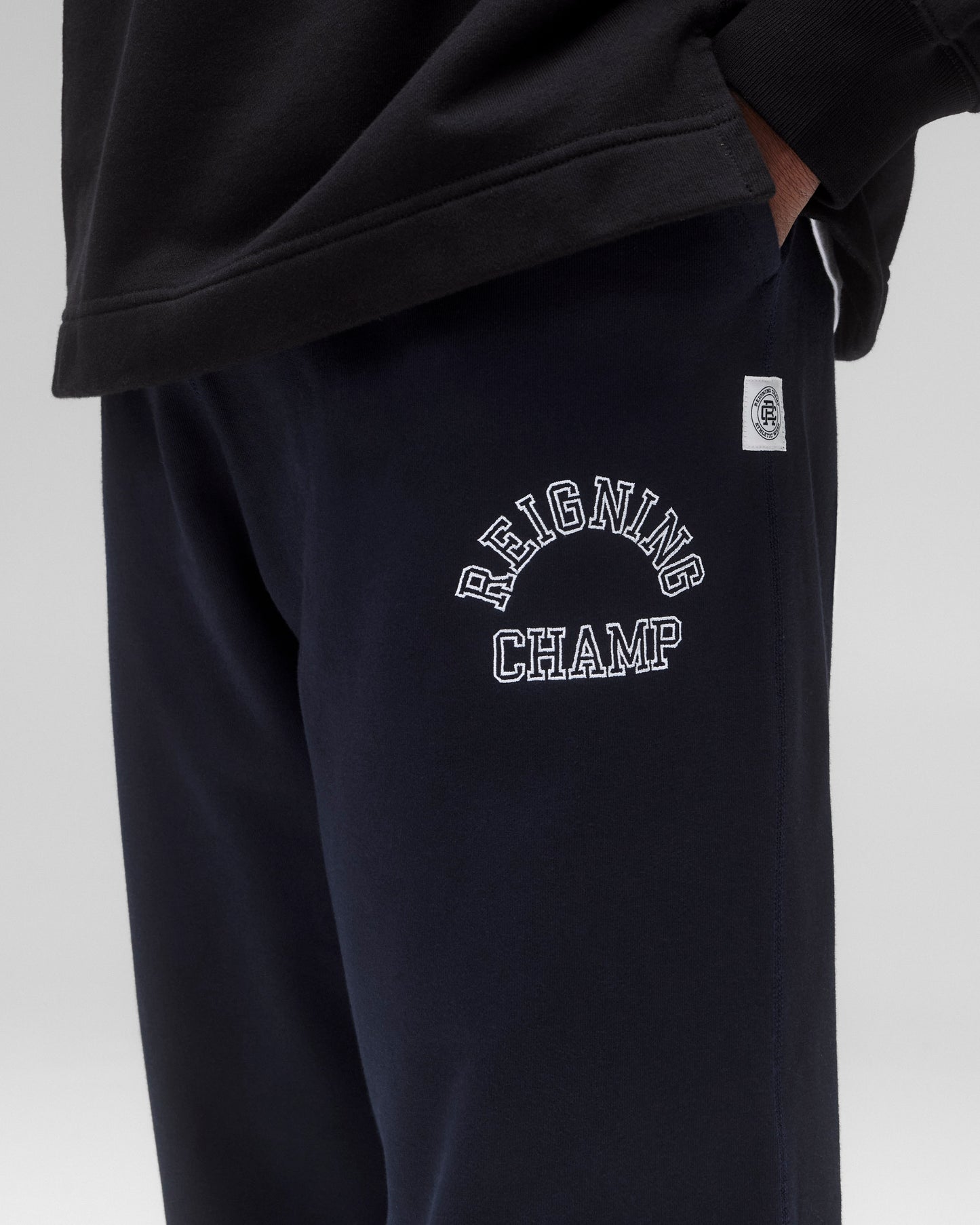 Midweight Terry Arch Logo Vintage Sweatpant