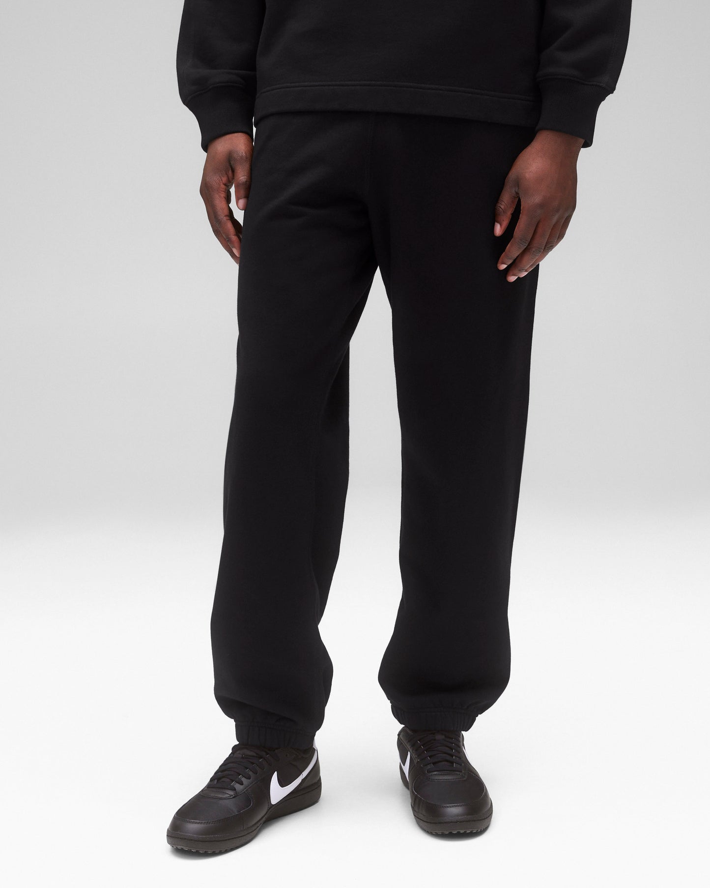 Midweight Terry Relaxed Cuffed Sweatpant