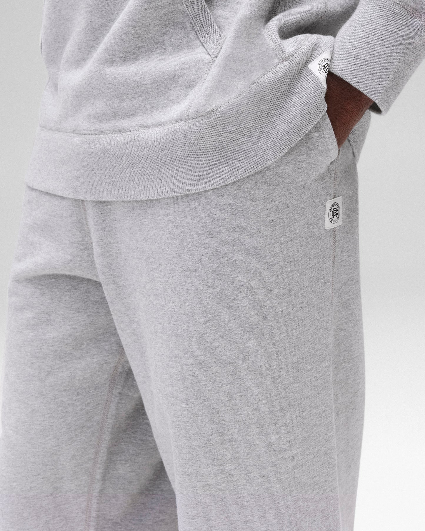 Midweight Terry Relaxed Cuffed Sweatpant