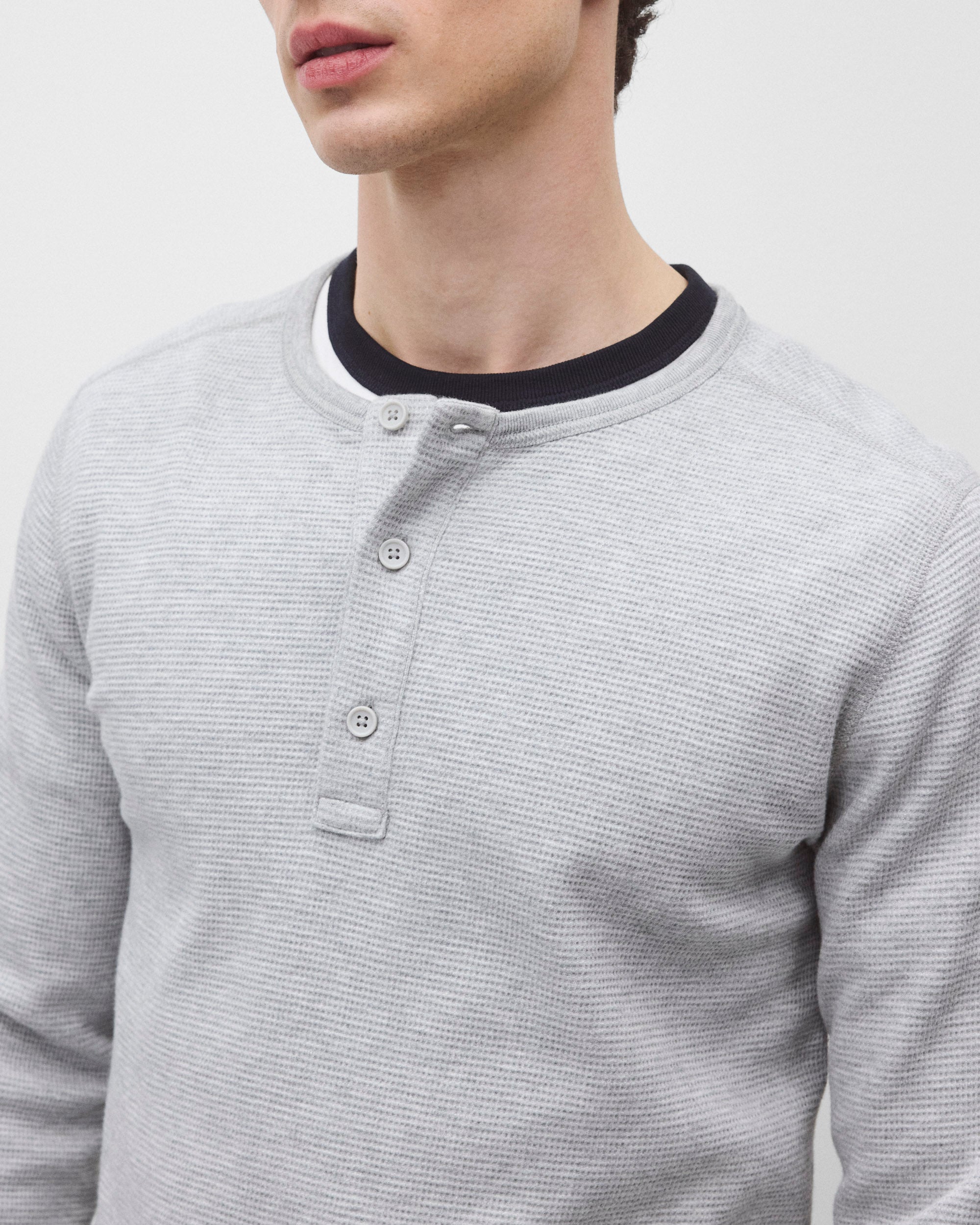 Lightweight Waffle Standard Henley | Reigning Champ