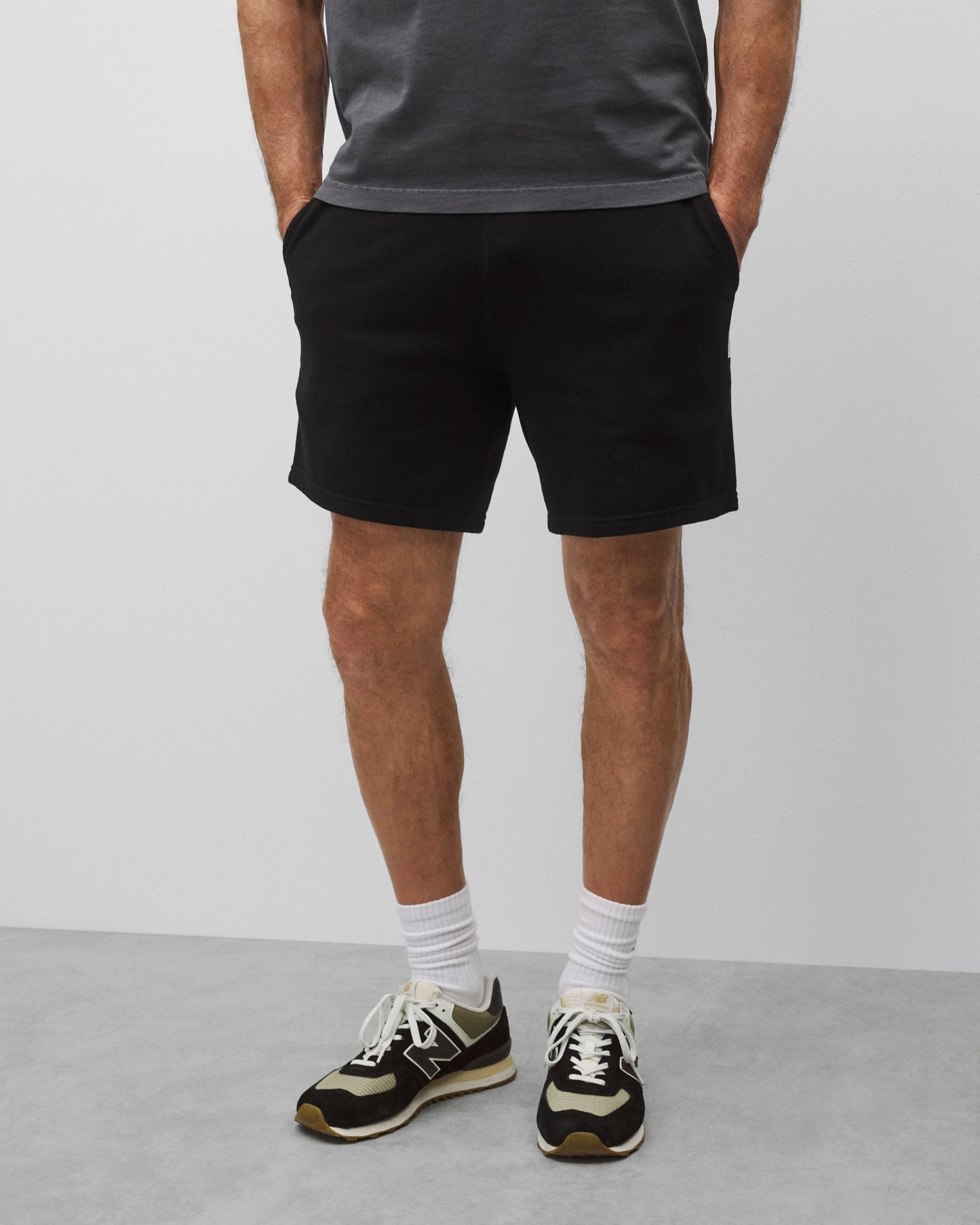 Midweight Terry Standard Sweatshort 7"